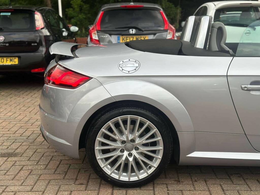 Audi TT Tdi Quattro Black #25