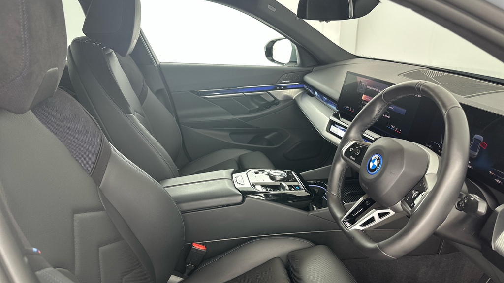 BMW i5 I5 Edrive40 M Sport Pro Saloon KP75NBE #6