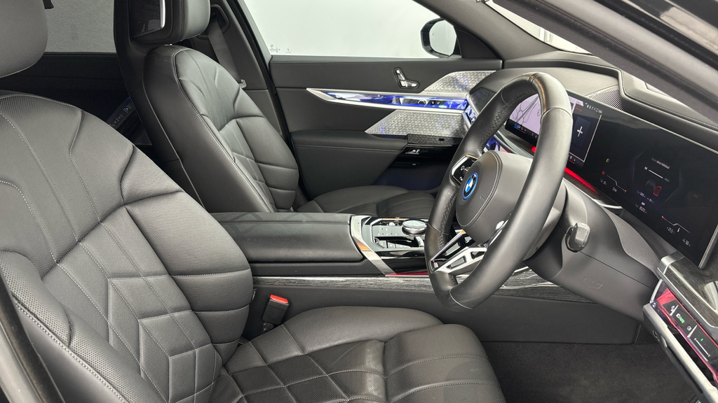 BMW i7 60 105.7Kwh Excellence Pro Xdrive Black #11