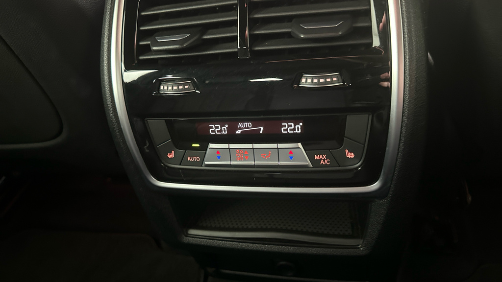 BMW X6 Xdrive40d M Sport Black #34