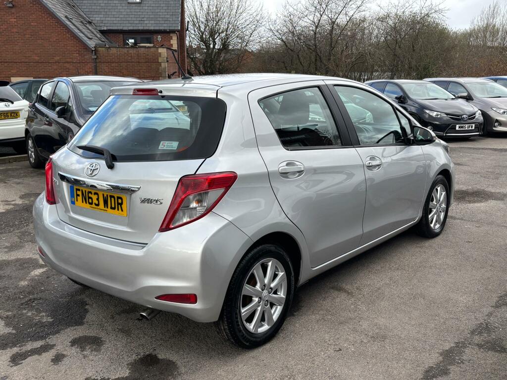 Toyota Yaris 1.33 Dual Vvt-i Tr Euro 5 FN63WDR Silver #4