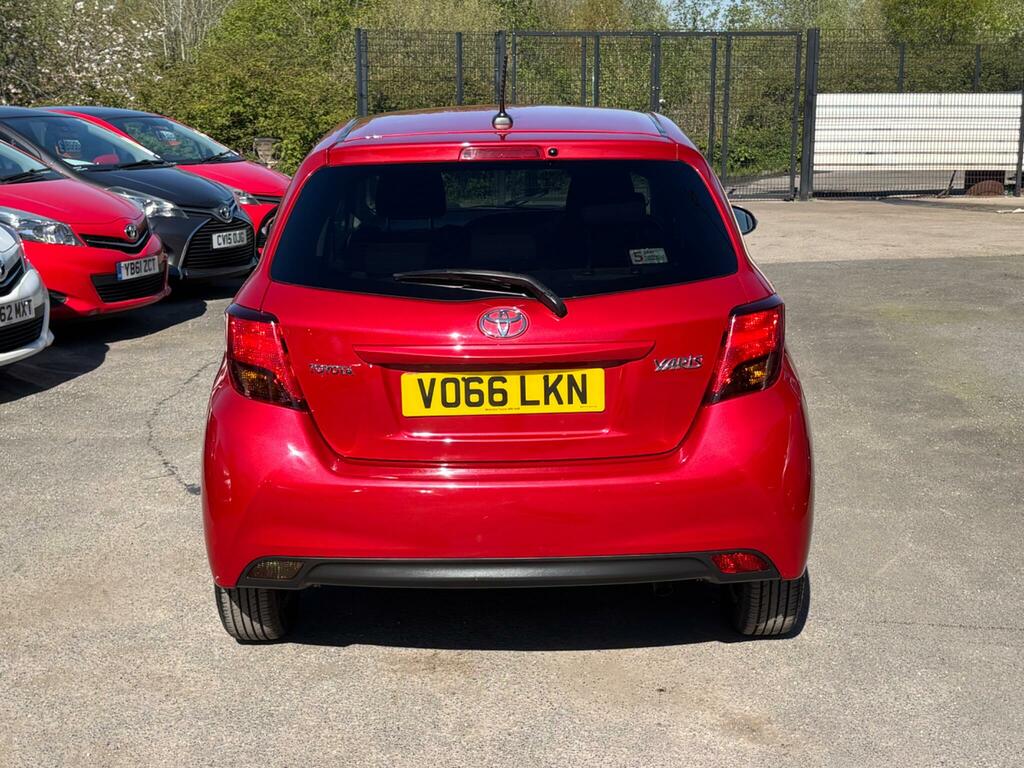 Toyota Yaris 1.33 Dual Vvt-i Icon Euro 6 VO66LKN Red #5