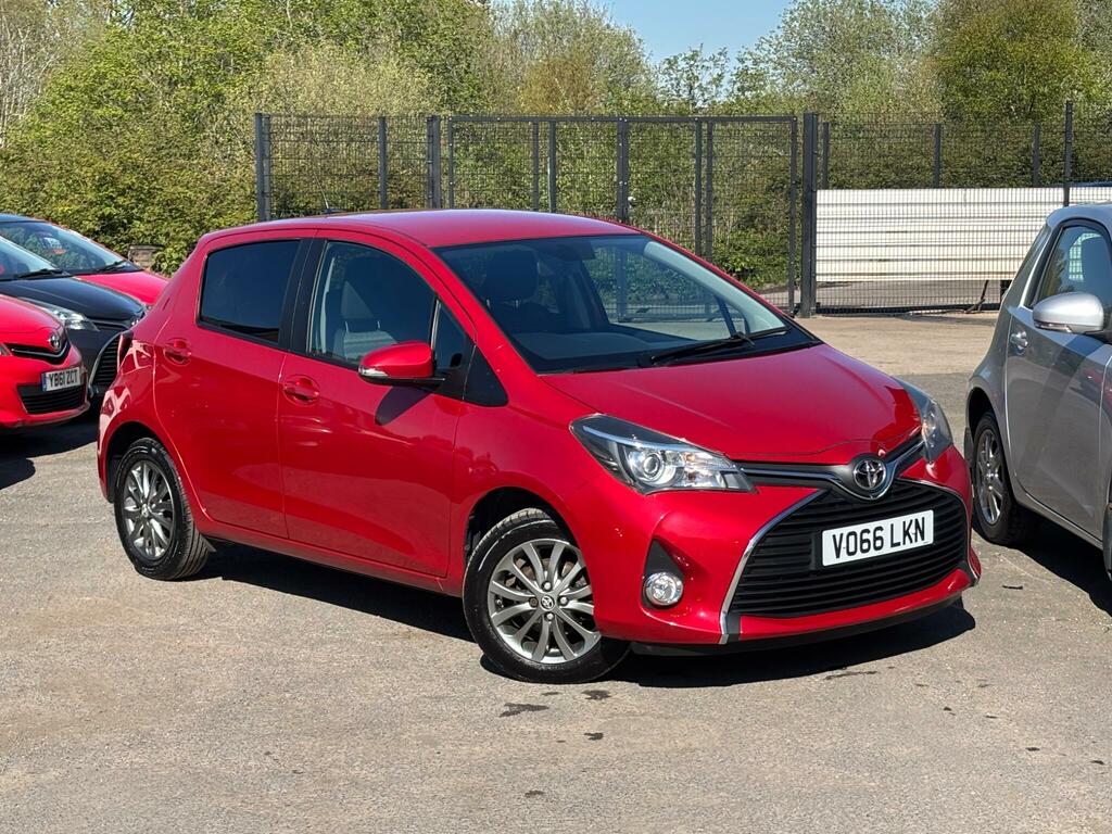 Toyota Yaris 1.33 Dual Vvt-i Icon Euro 6 Red