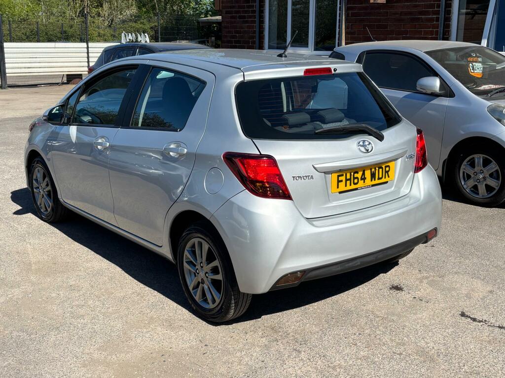 Toyota Yaris 1.33 Dual Vvt-i Icon Euro 5 Euro 5 FH64WDR Silver #4