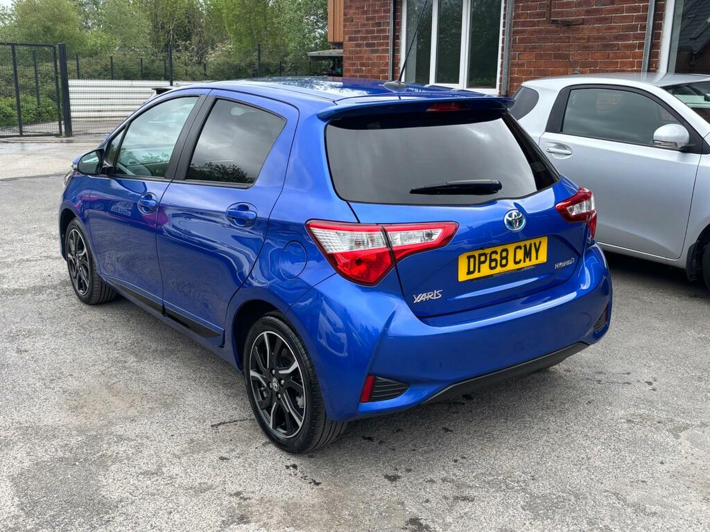 Toyota Yaris 1.5 Vvt-h Design E-cvt Euro 6 Ss DP68CMY Blue #4