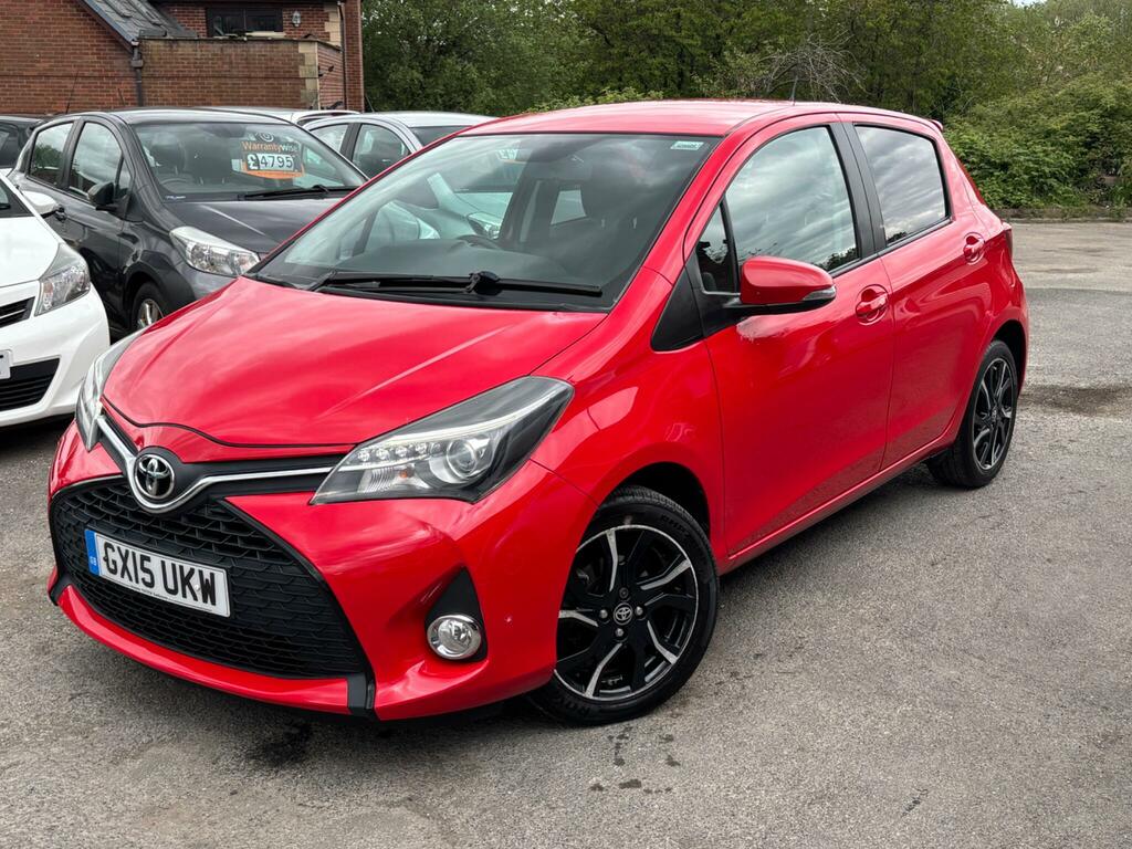 Toyota Yaris 1.33 Dual Vvt-i Sport Euro 5 Euro 5 GX15UKW Red #3