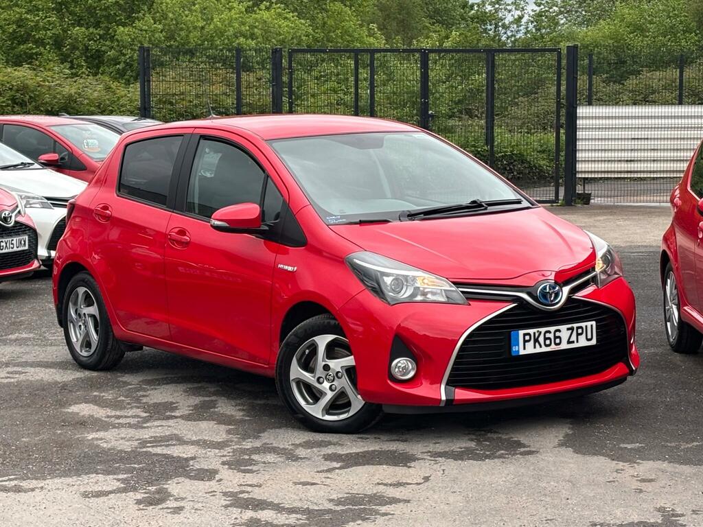 Toyota Yaris 1.5 Vvt-h Icon E-cvt Euro 6 Red