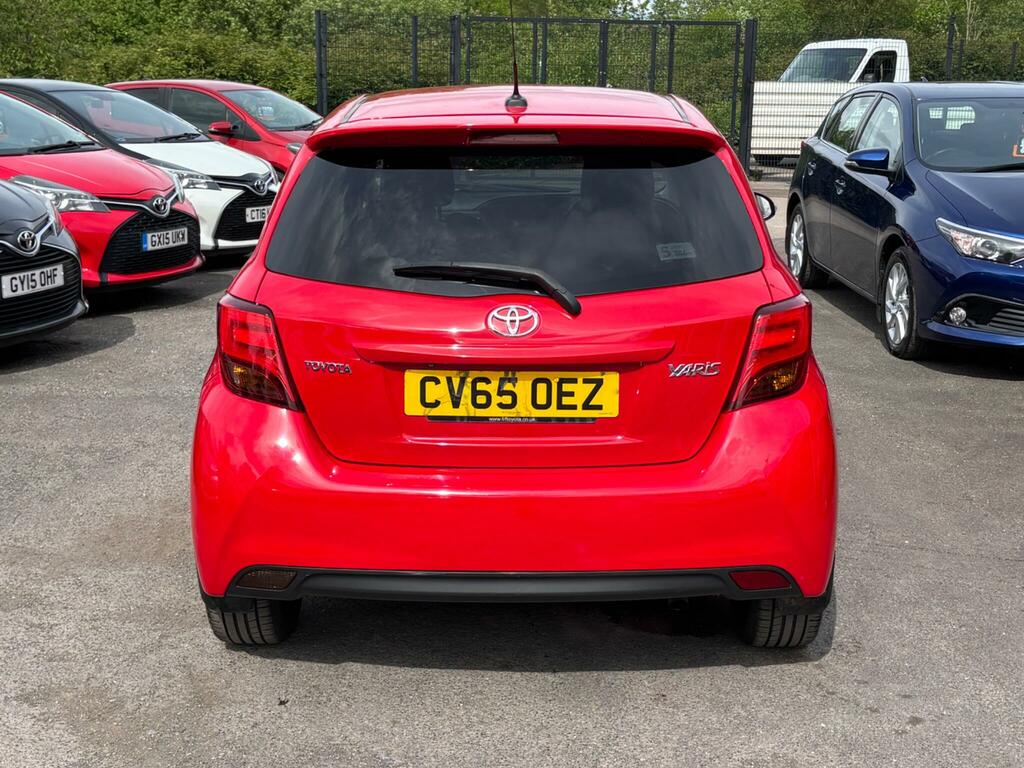 Toyota Yaris 1.33 Dual Vvt-i Sport Euro 5 Euro 5 CV65OEZ Red #5