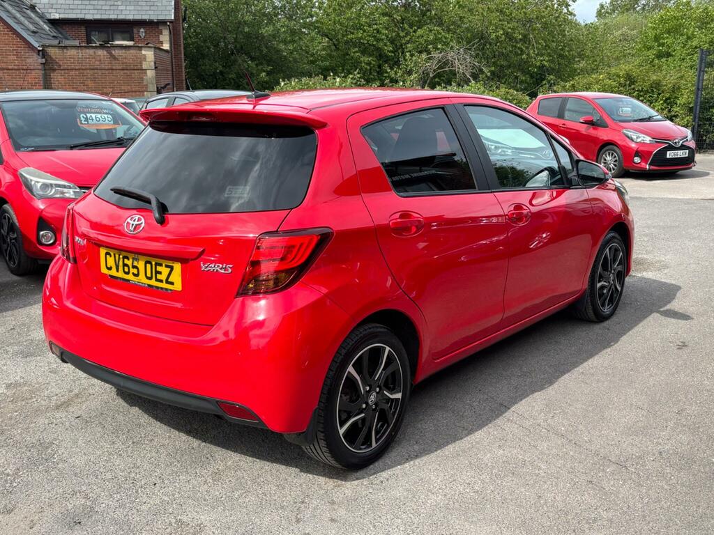Toyota Yaris 1.33 Dual Vvt-i Sport Euro 5 Euro 5 CV65OEZ Red #6