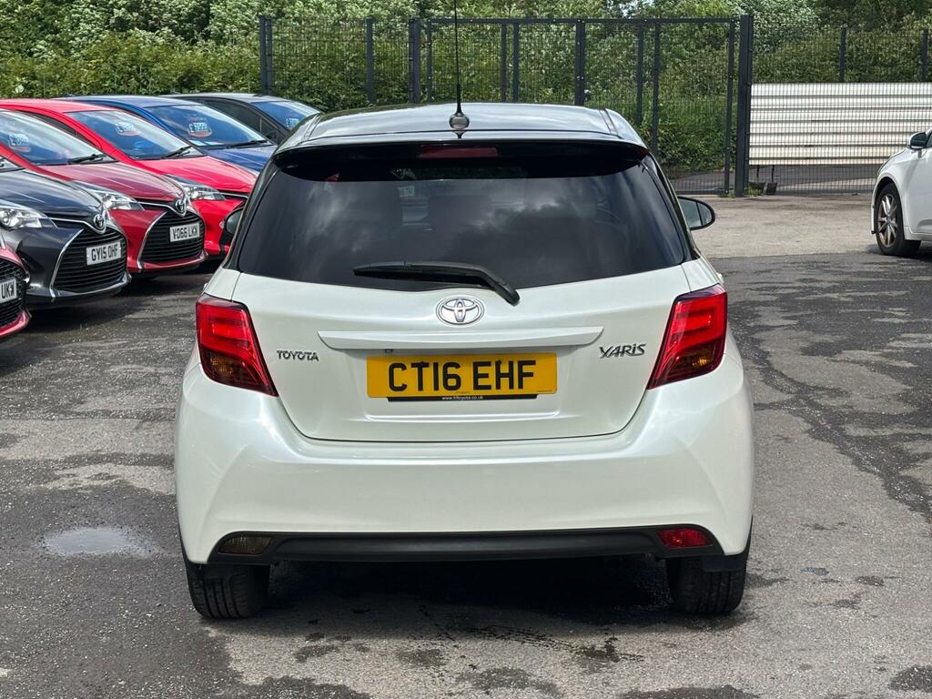 Toyota Yaris 1.33 Dual Vvt-i Design Euro 6 CT16EHF White #5