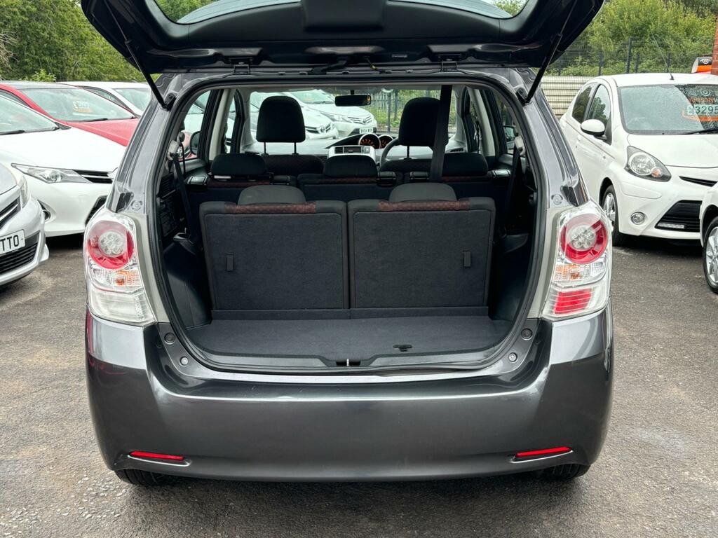 Toyota Verso D-4d Tr Silver #105