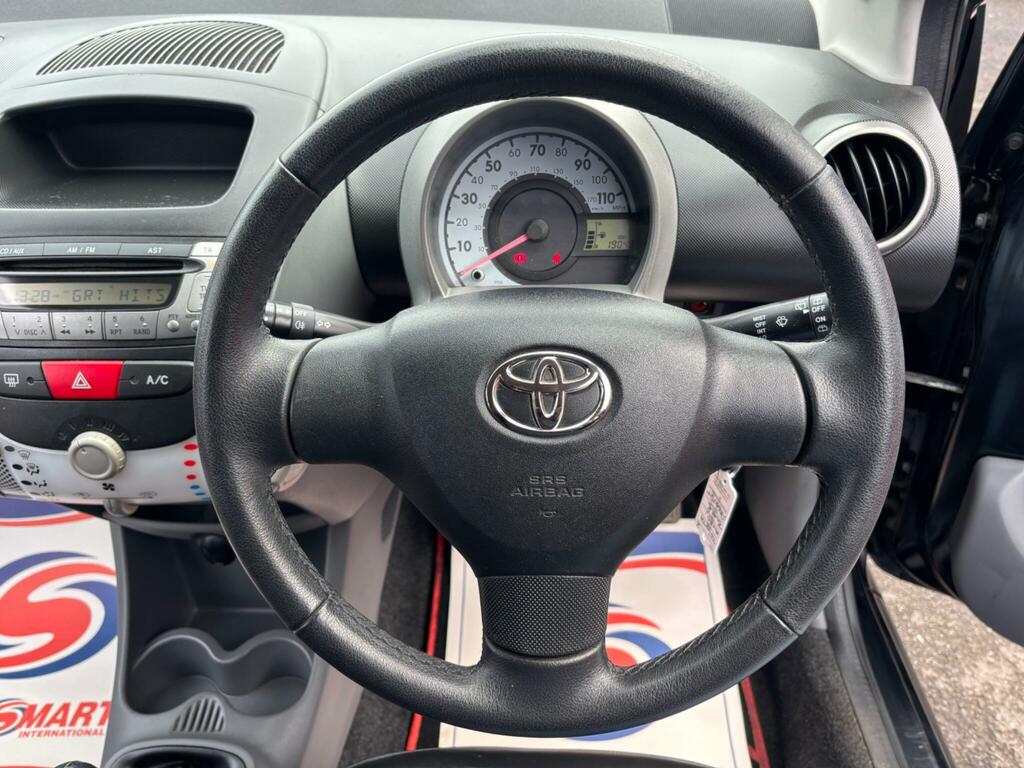 Toyota Aygo Hatchback Blue #15