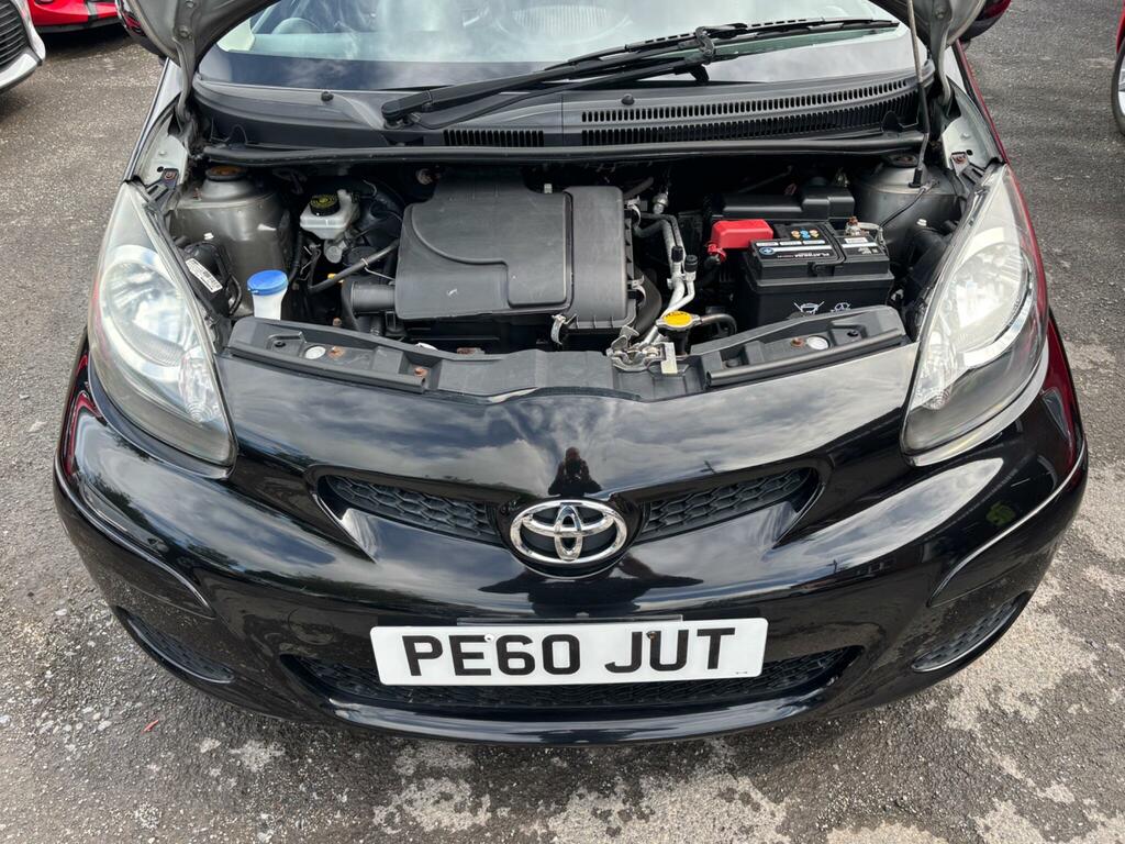 Toyota Aygo Hatchback Blue #16
