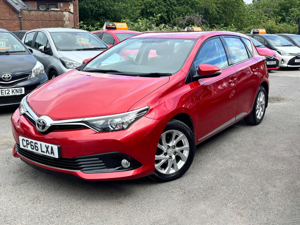 Toyota Auris 1.2 Vvt-i Icon Euro 6 Ss Red #3