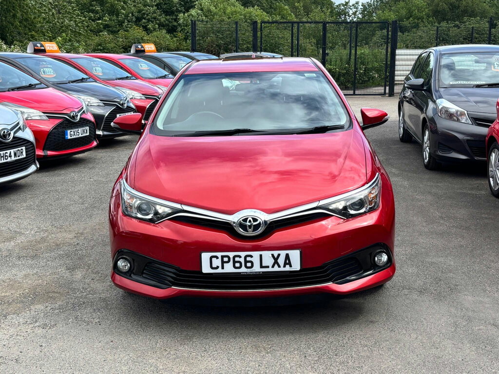 Toyota Auris 1.2 Vvt-i Icon Euro 6 Ss Red #2