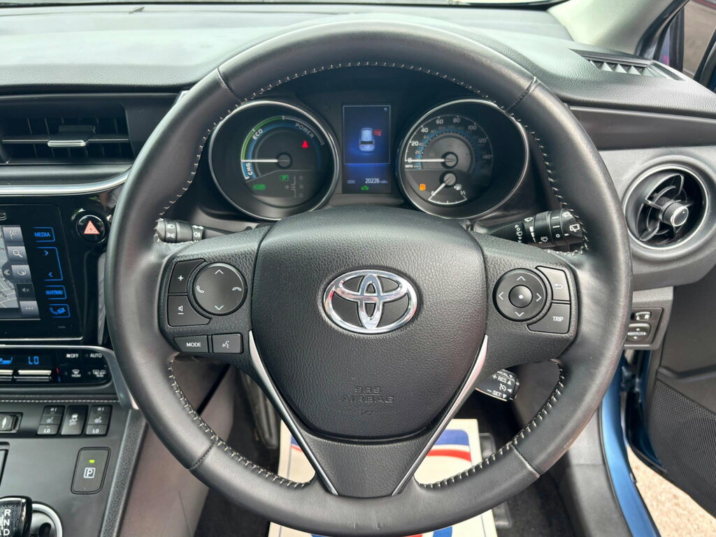 Toyota Auris Auris Icon D-4d Red #14