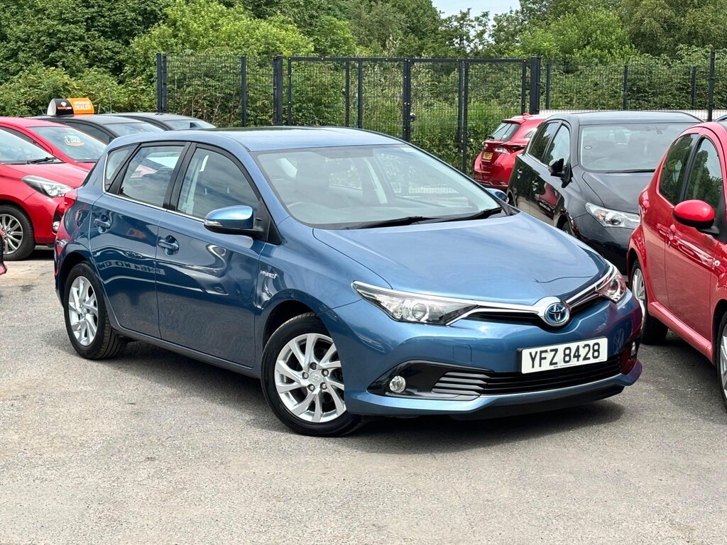 Toyota Auris Auris Icon D-4d Red #39