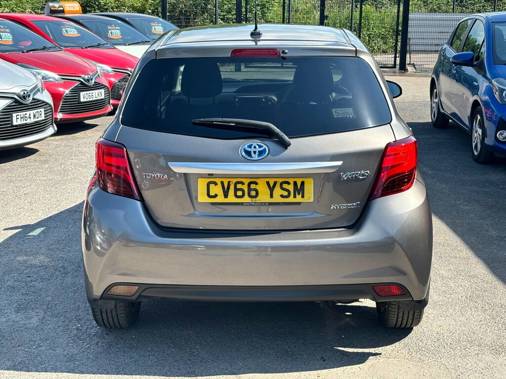 Toyota Yaris 1.5 Vvt-h Excel E-cvt Euro 6 15In Alloy CV66YSM Brown #5