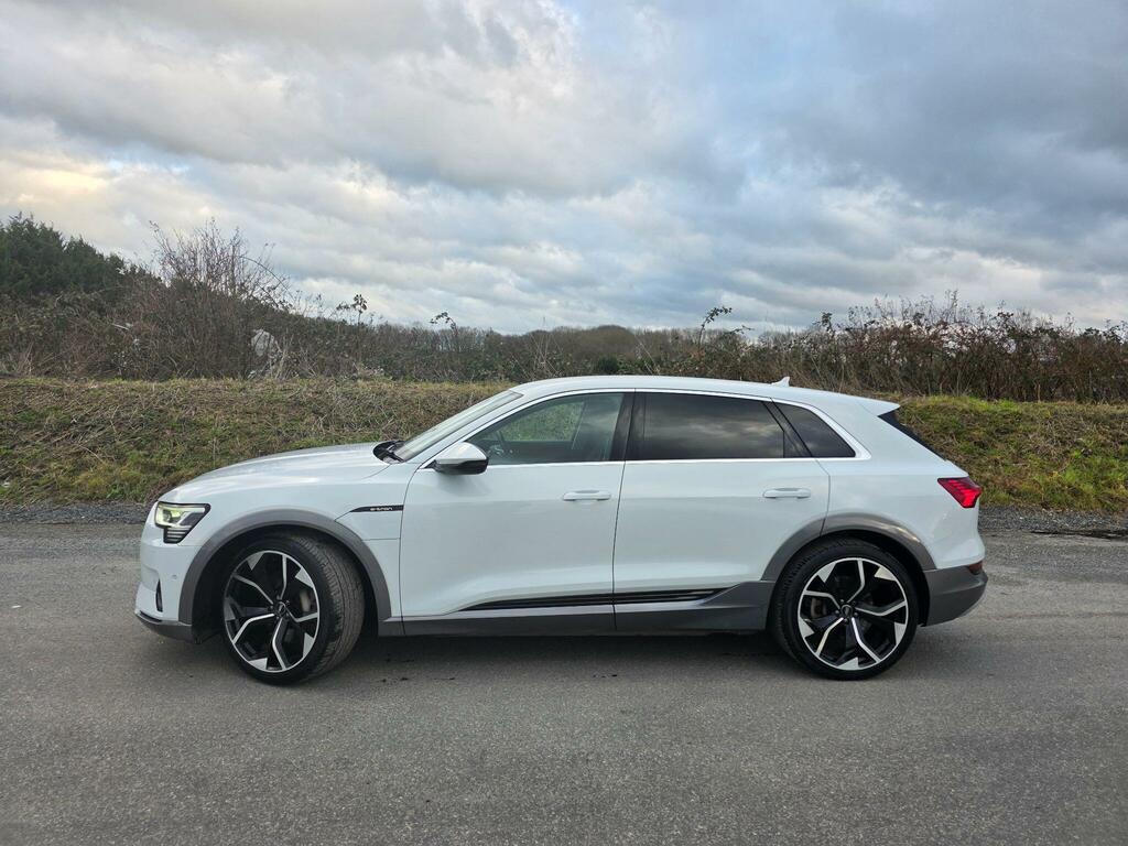 Audi E-tron 50 Technik Quattro 71.2Kwh LS70HXC White #4