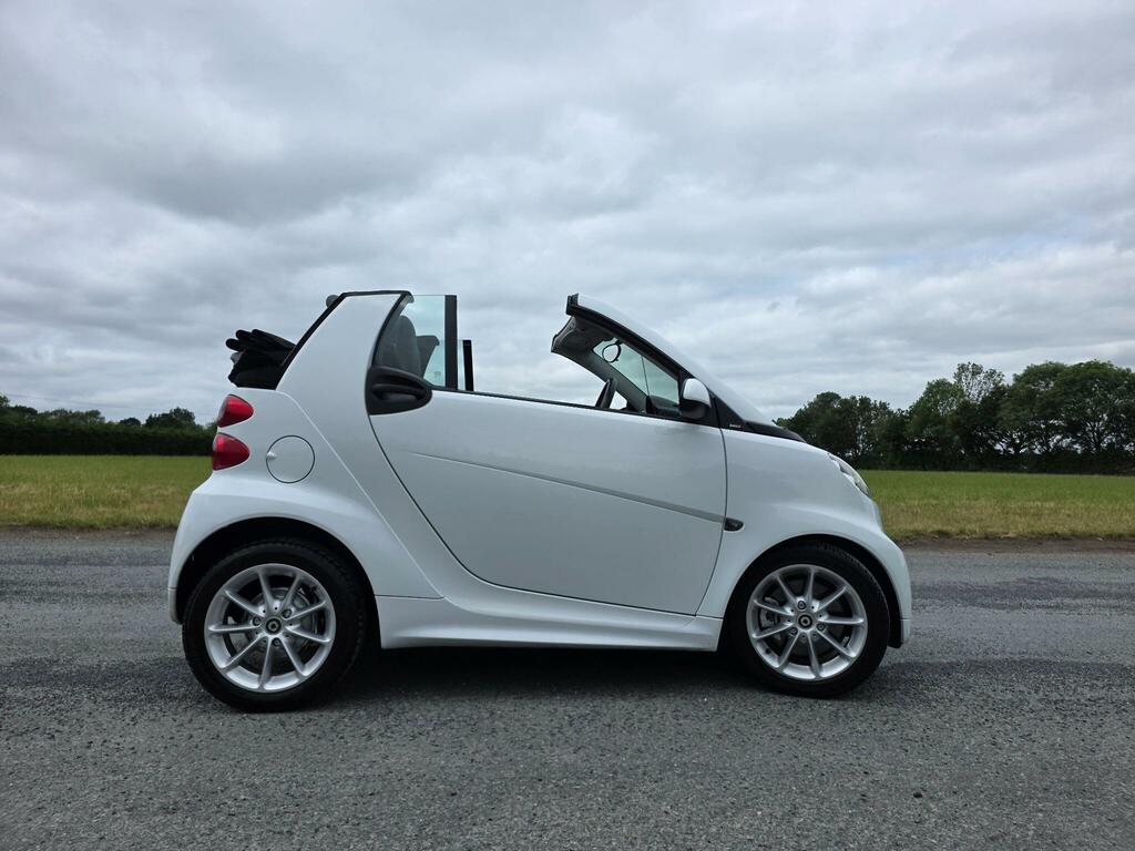 Smart Fortwo Cabrio 1.0 Mhd Passion Cabriolet Softtouch Euro 5 Ss 2 White
