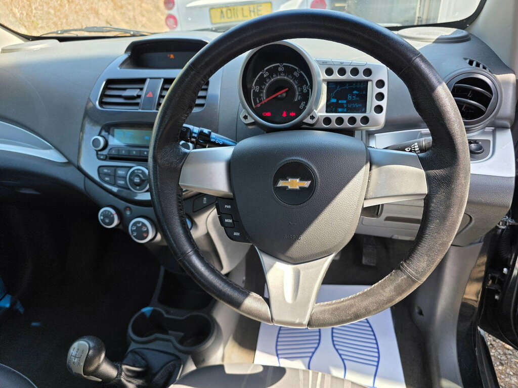 Chevrolet Spark 1.0 Ls 67 Yellow #10
