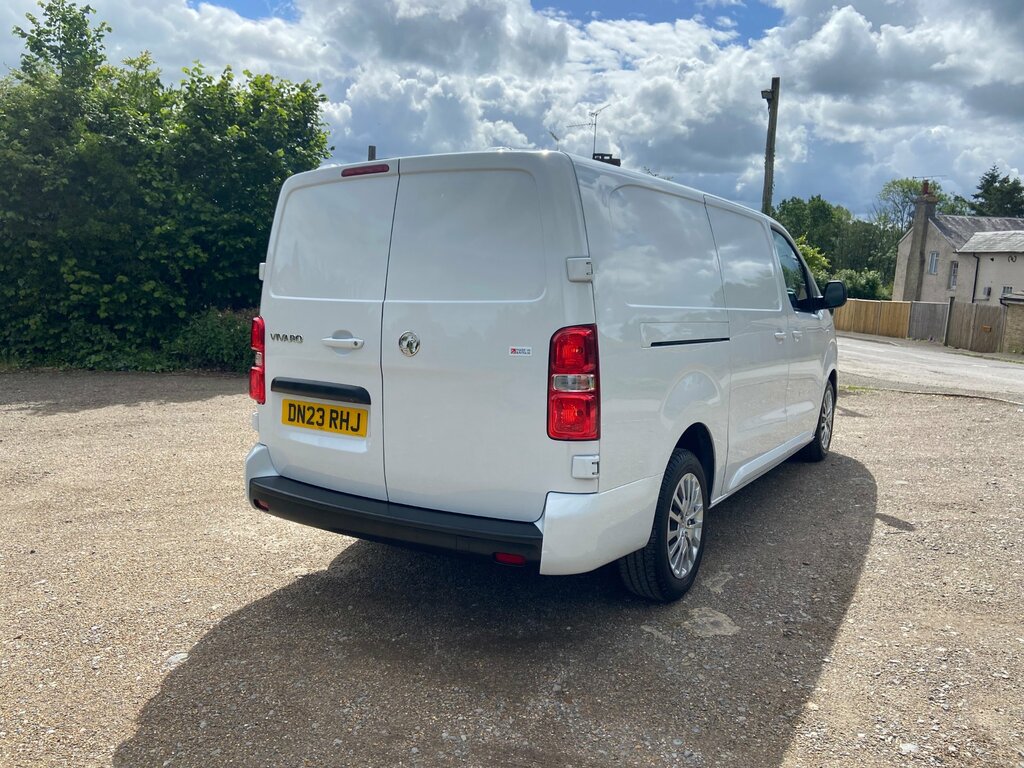 Vauxhall Vivaro 1.5 Turbo D 2900 Pro Panel Van 6Dr L DN23RHJ White #5