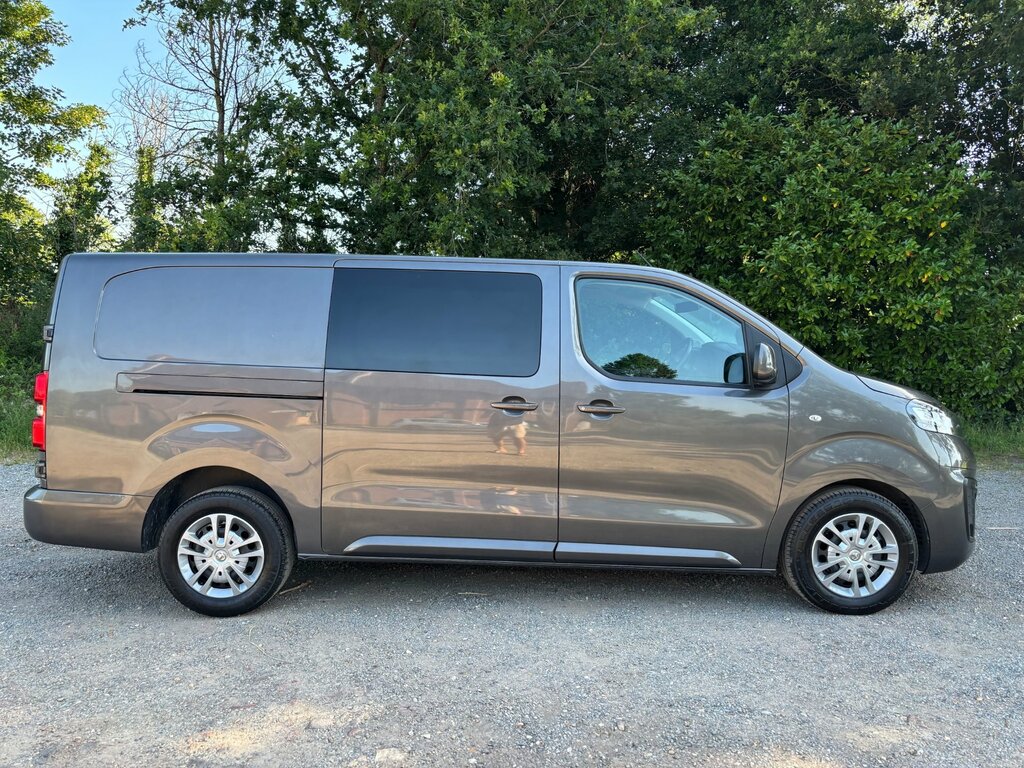 Vauxhall Vivaro 2.0 Turbo D 3100 Sportive Crew Van L KS21DWO Grey #2