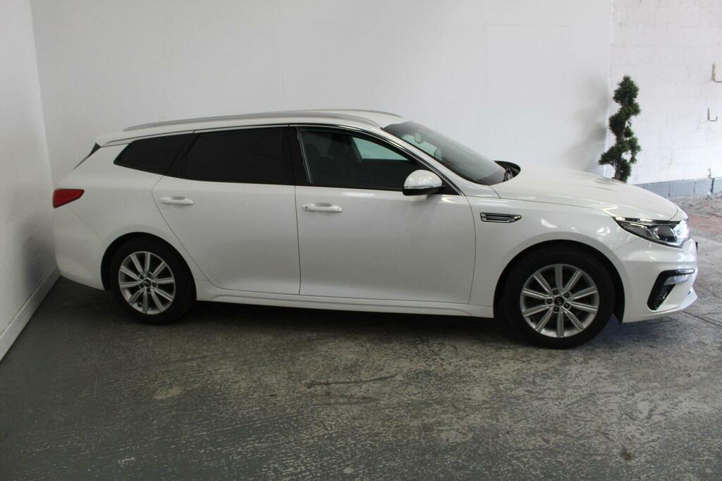 Kia Optima Estate 1.6 Crdi 2 Sportswagon Euro 6 Ss 20 J999TSG White #3