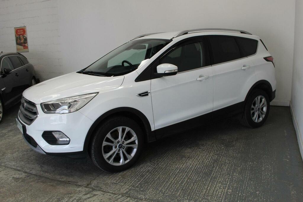 Ford Kuga Suv 2.0 Tdci Titanium Euro 6 Ss 201818 CU18ZNN White #4