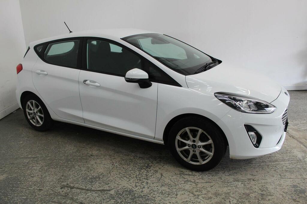 Ford Fiesta Hatchback 1.1 Ti-vct Zetec Euro 6 Ss 2018 ND68XWE White #3