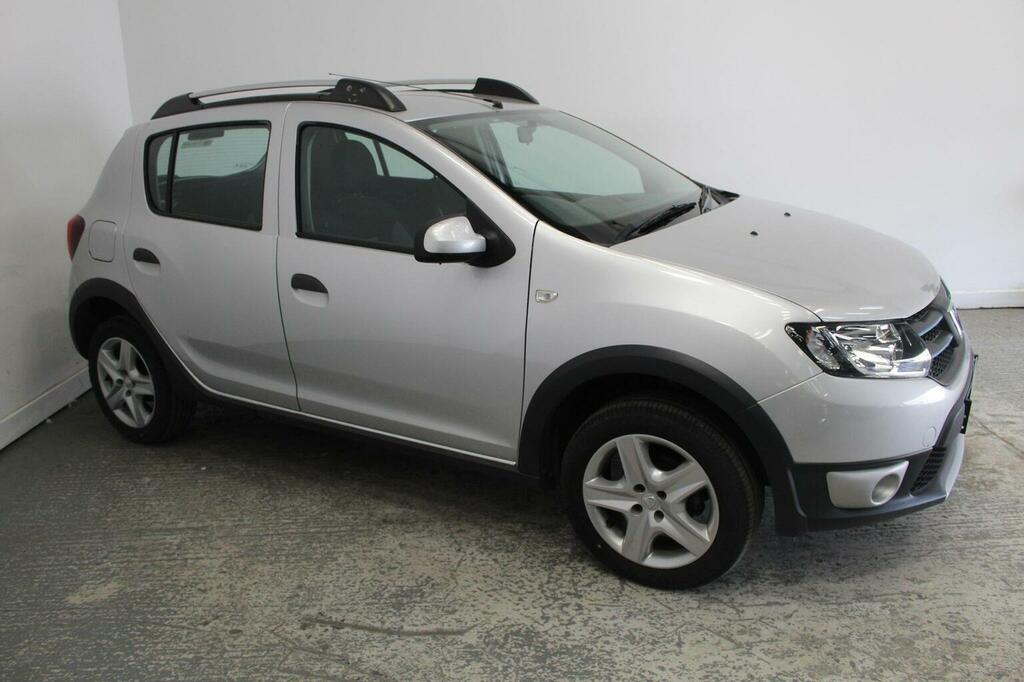 Dacia Sandero Stepway 0.9 Tce Laureate Euro 5 EX15ZNG Silver #3