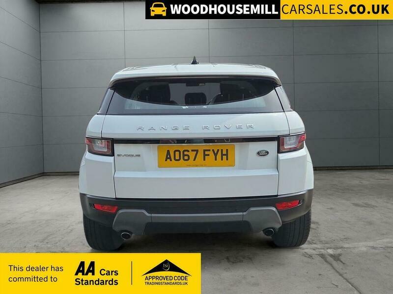 Land Rover Range Rover Evoque 2.0 Td4 Se Tech AO67FYH White #6