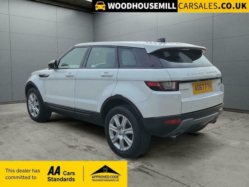 Land Rover Range Rover Evoque 2.0 Td4 Se Tech AO67FYH White #4