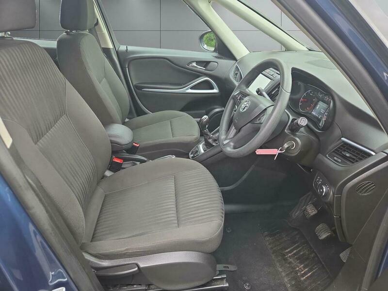 Vauxhall Zafira Design Blue #11