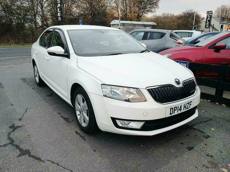 Skoda Octavia 1.6 Tdi Greenline III White #6