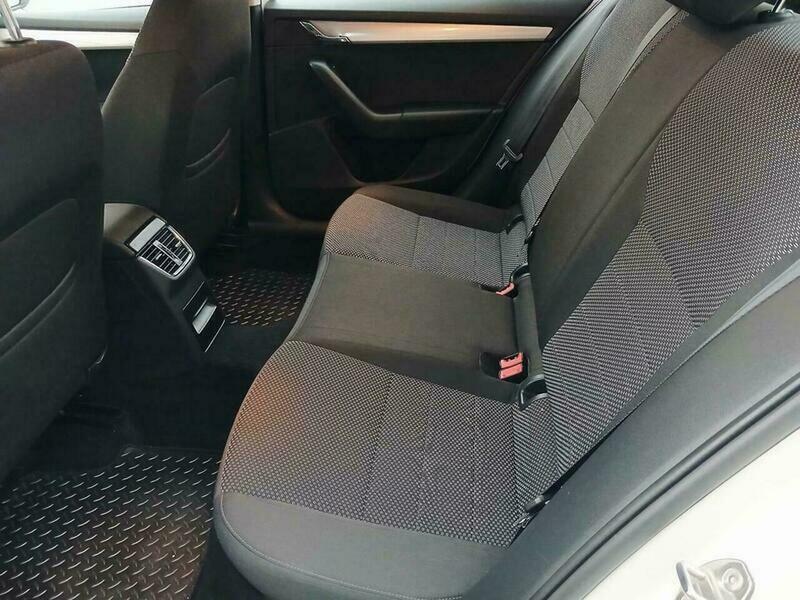 Skoda Octavia 1.2 S Tsi 104 Bhp Red #10