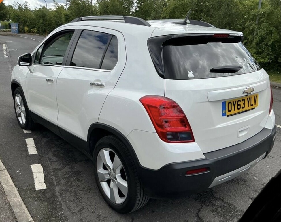 Chevrolet Trax 1.4 T Lt 4X4 Last Owner 10 Years Half Leather White #2