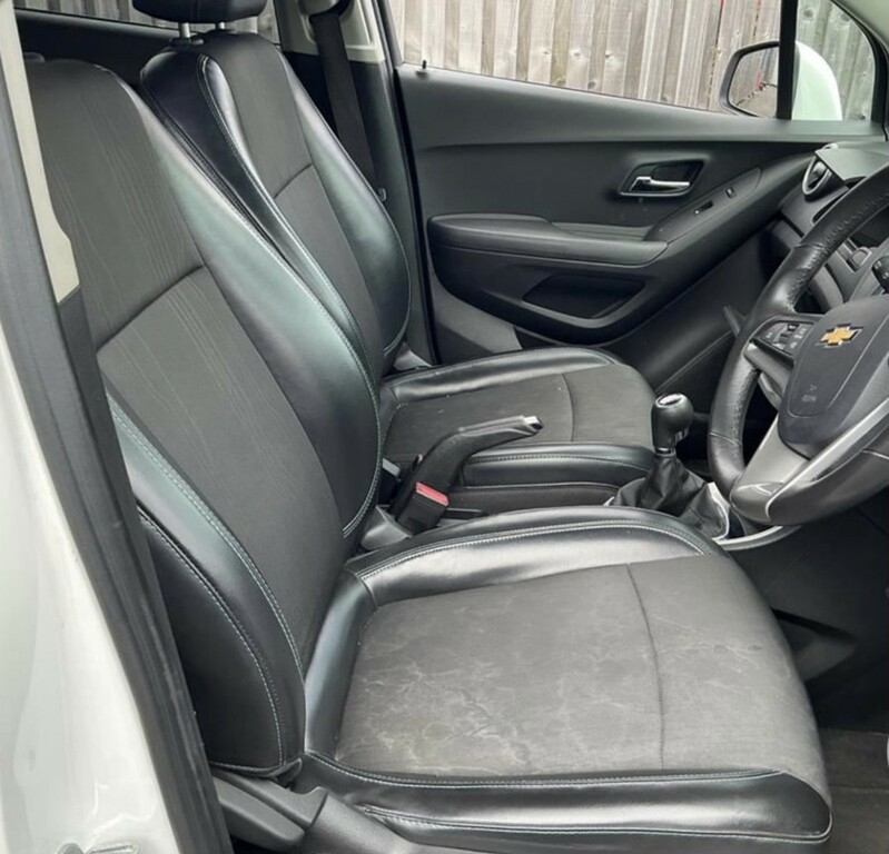Chevrolet Trax 1.4 T Lt 4X4 Last Owner 10 Years Half Leather White #5