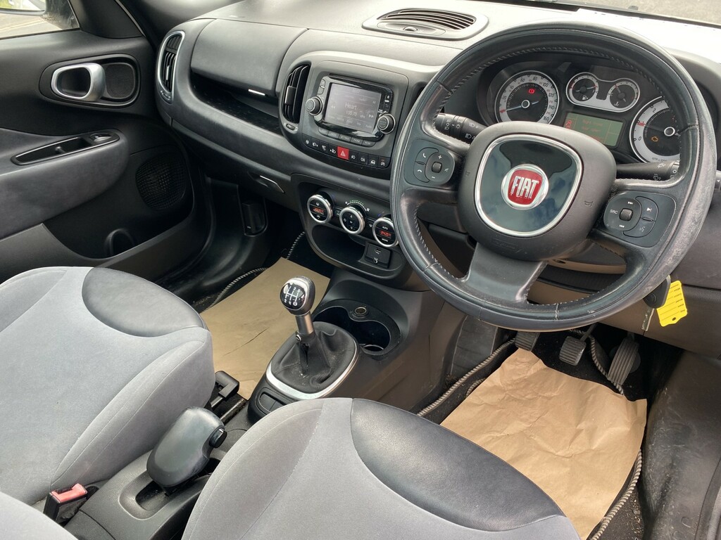 Fiat 500L Pop Star Red #17