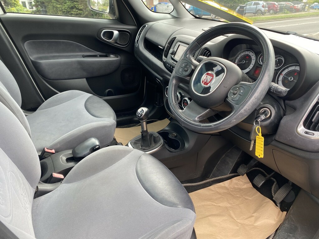 Fiat 500L Pop Star Red #18