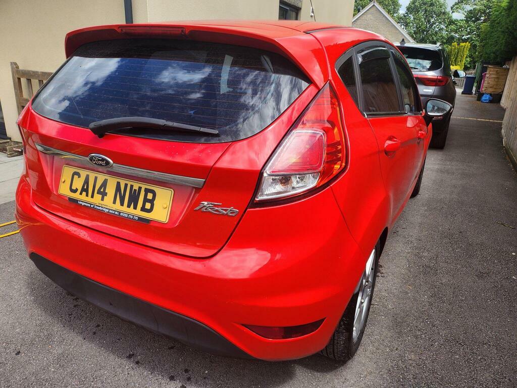 Ford Fiesta 1.25 Zetec Euro 5 Red #4