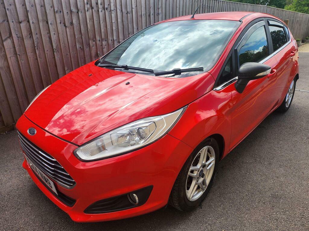 Ford Fiesta 1.25 Zetec Euro 5 Red