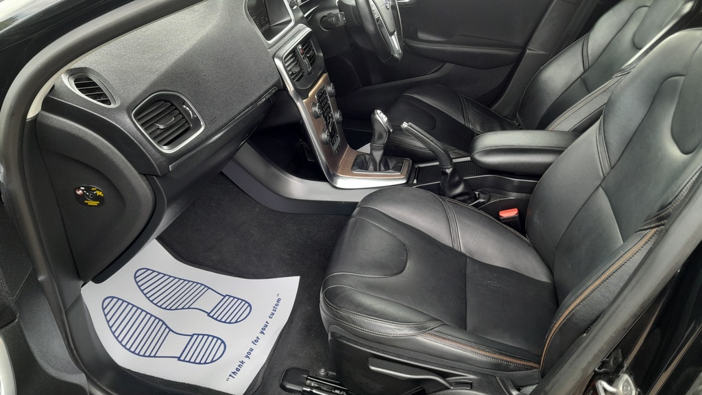 Volvo V40 Vehicle Details Price - 6995 Make Volvo Model V Blue #4