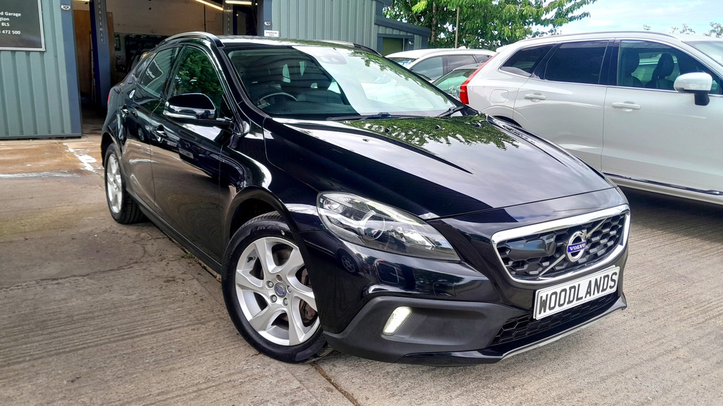 Volvo V40 Vehicle Details Price - 6995 Make Volvo Model V Blue #3
