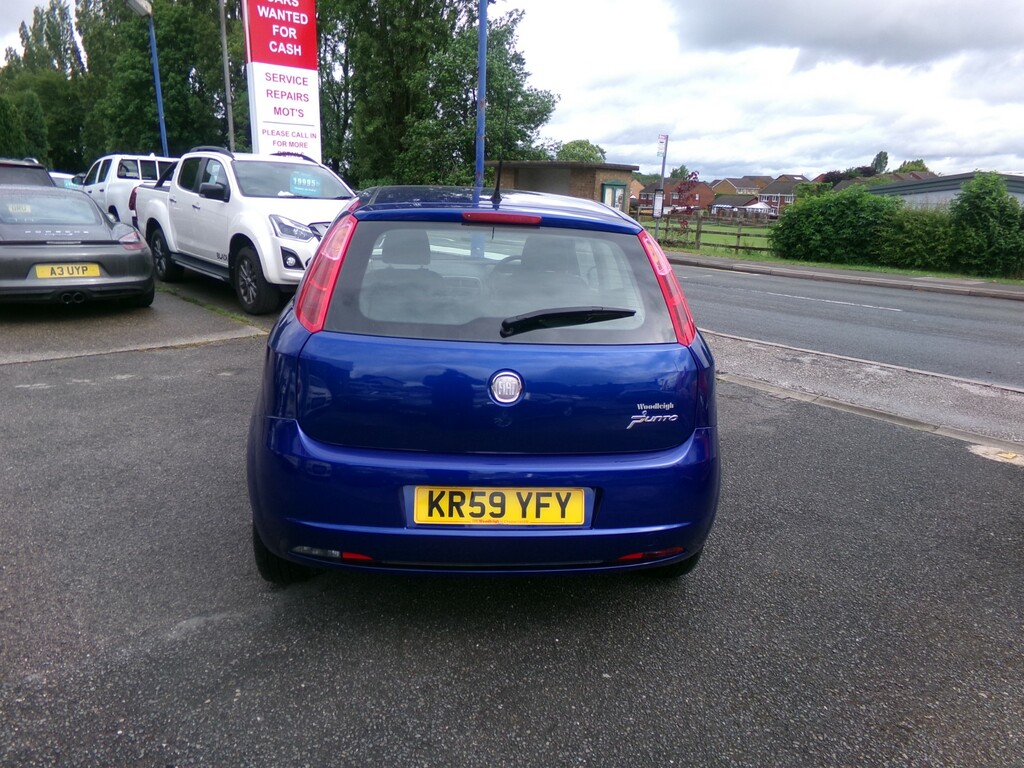 Fiat Grande Punto Grande Punto Active 77 Red #6