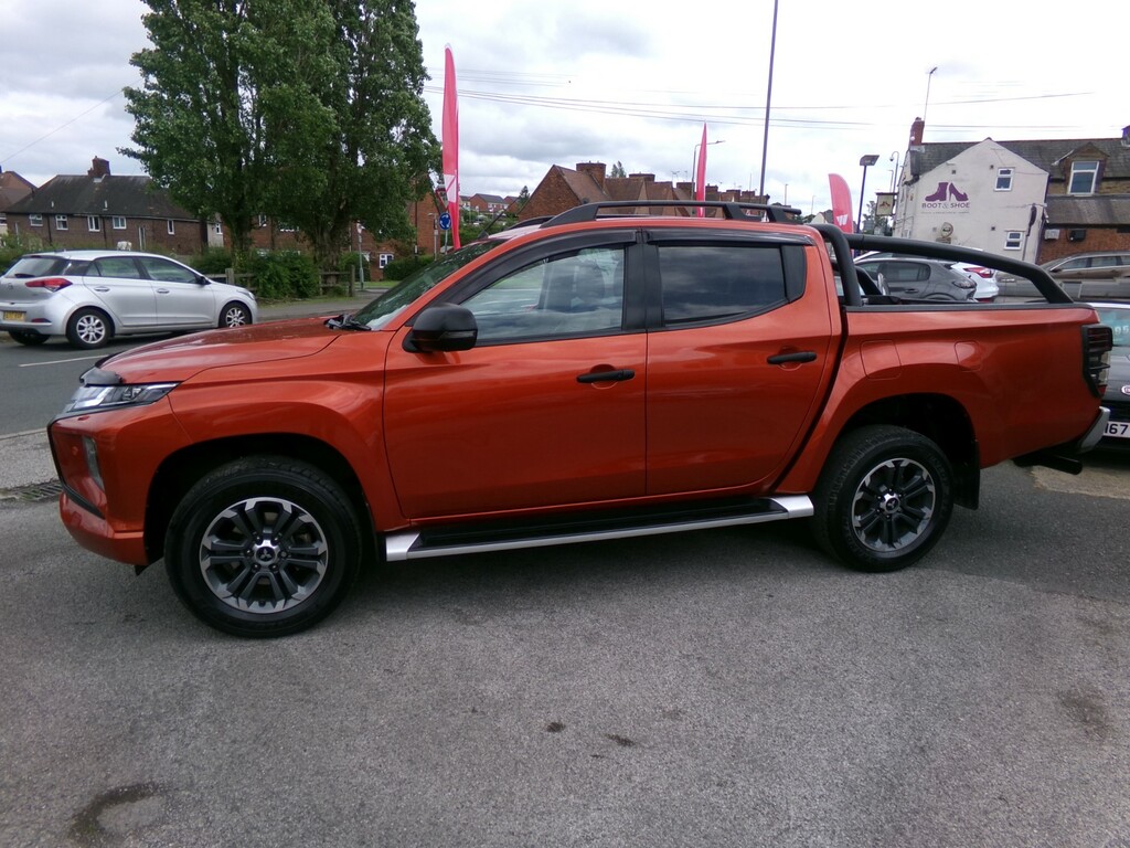 Mitsubishi L200 2.2 Di-d Dc Barbarian X Pickup Double Cab Dies  #6