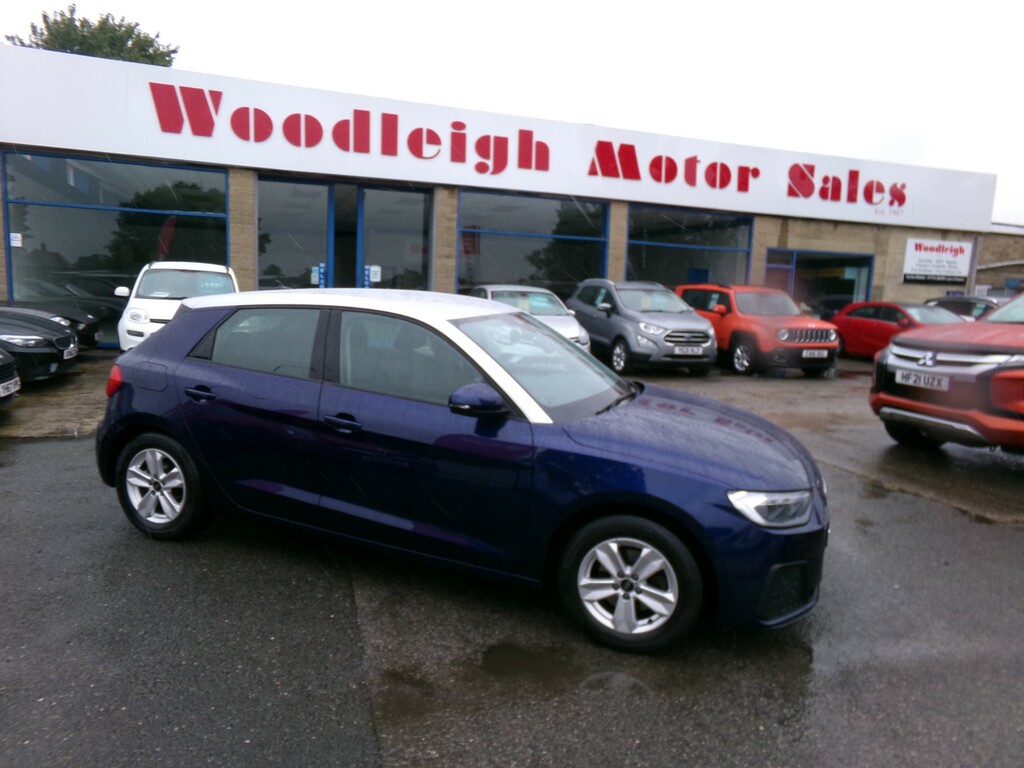 Audi A1 1.0 Tfsi 30 Technik Sportback Eu  #2