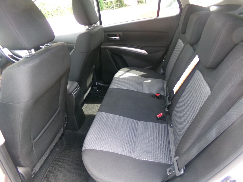 Suzuki S Cross 1.5 Hybrid Motion  #12