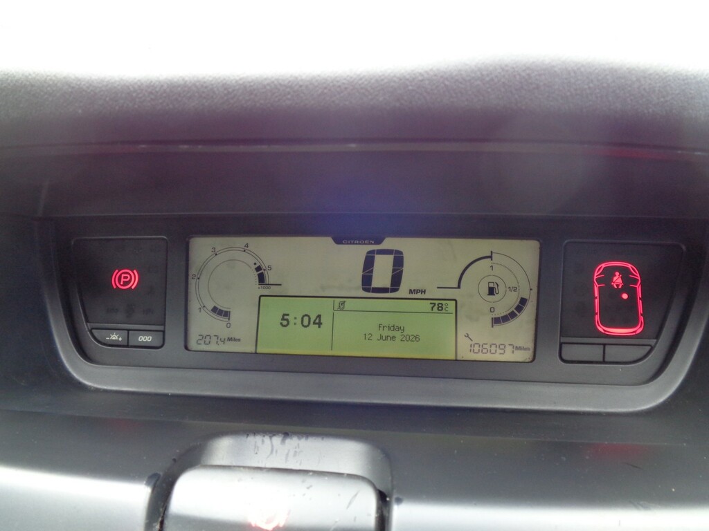 Citroen Grand C4 Picasso  Red #8