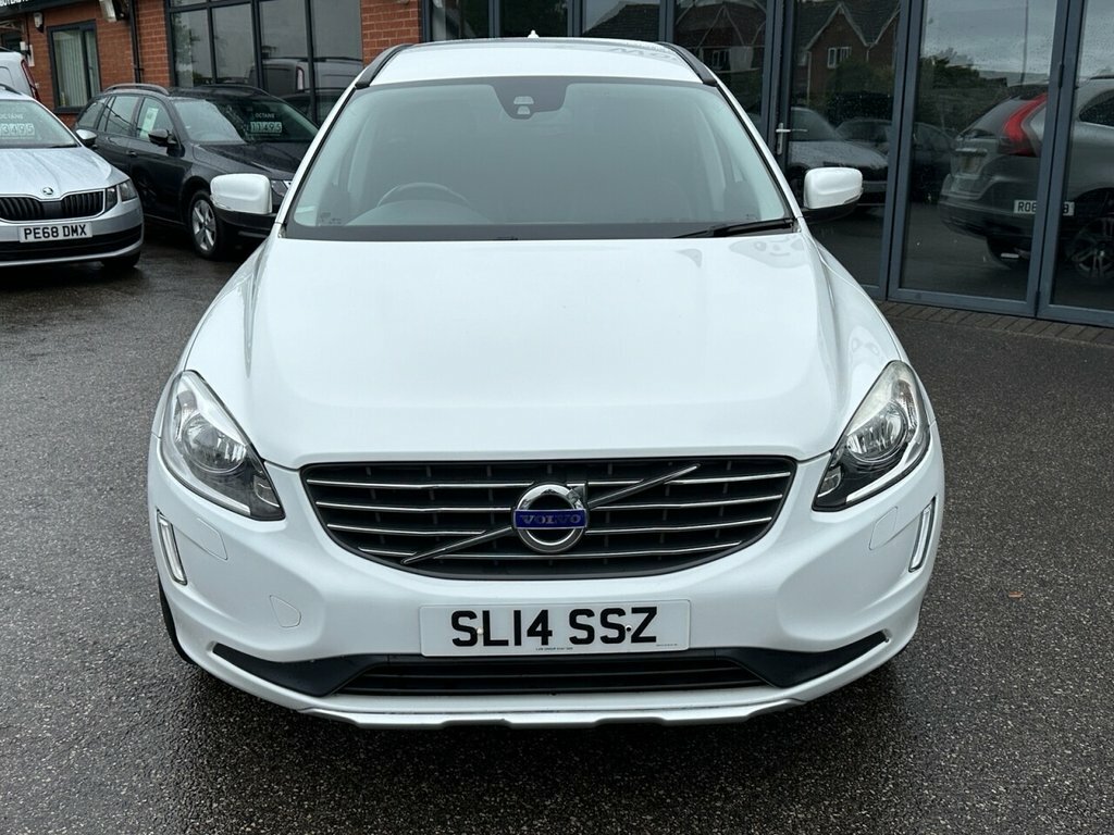 Volvo XC60 2014 2.4 D4 Se Suv Geartronic Awd Euro SL14SSZ White #2